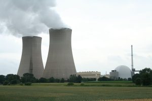 Оцінка впливу дронів на безпеку атомних електростанцій та електромережі США