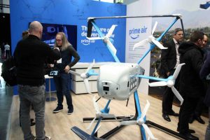 Доставка дронами від Amazon Prime на Xponential Europe